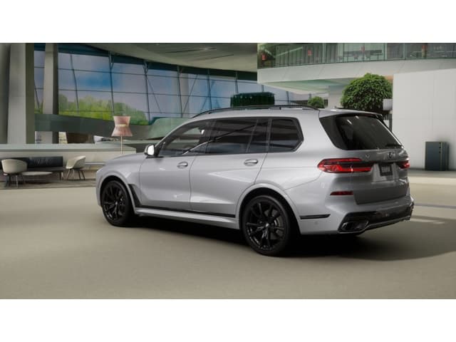 2027 BMW X7 photo 2