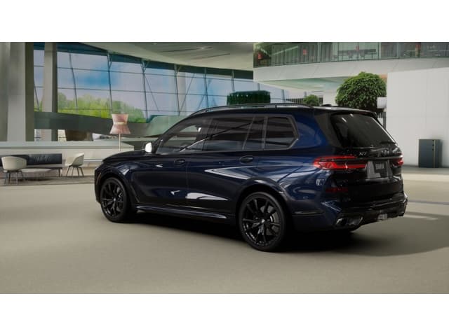 2027 BMW X7 photo 2