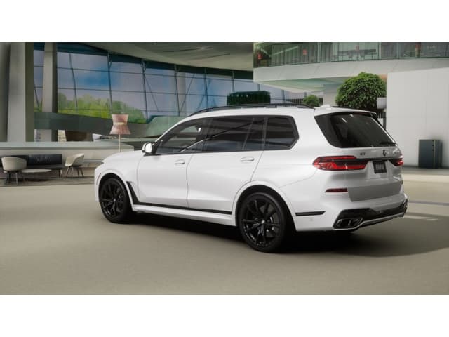 2027 BMW X7 photo 2