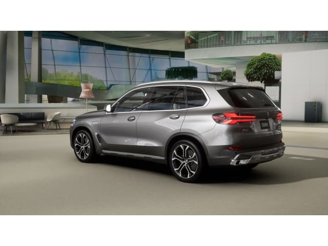 2026 BMW X5 photo 2
