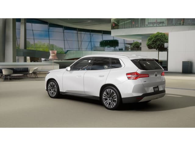 2026 BMW X3 photo 2
