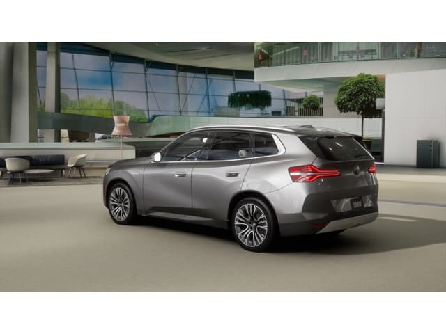 2026 BMW X3 photo 2