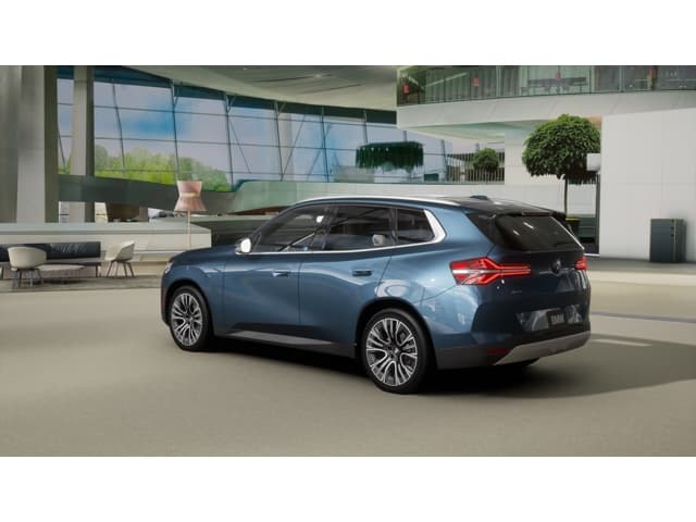 2026 BMW X3 photo 2