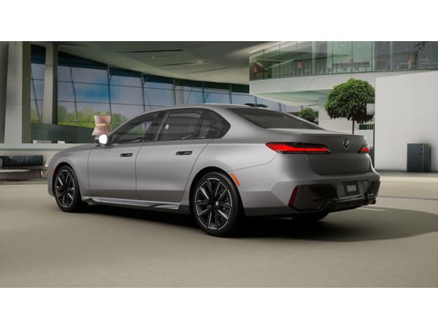 2026 BMW 7 photo 2