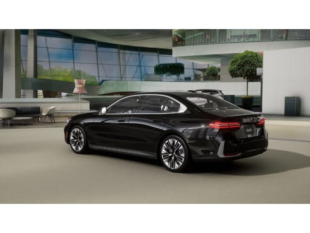 2027 BMW 5 photo 2