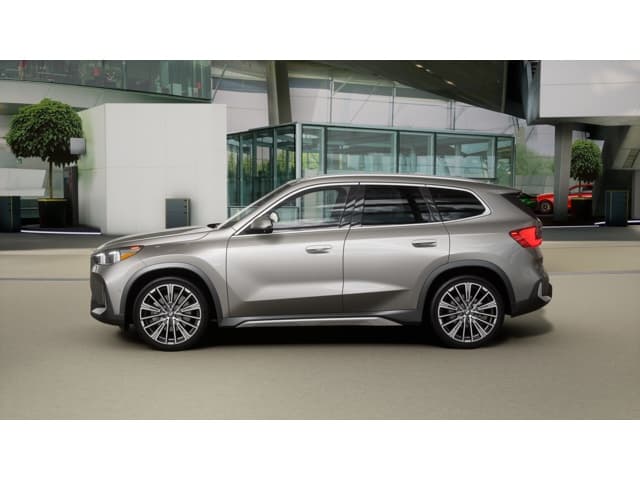 2027 BMW X1 photo 4