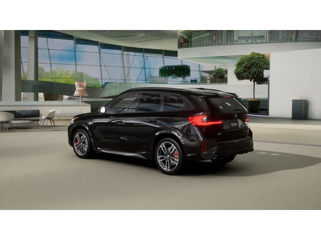 2026 BMW X1 photo 2
