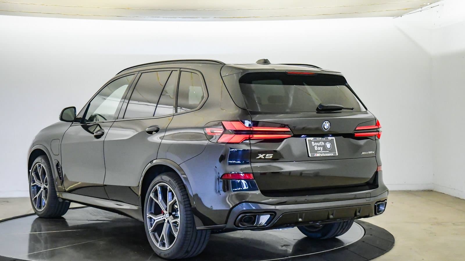 2026 BMW X5 photo 2