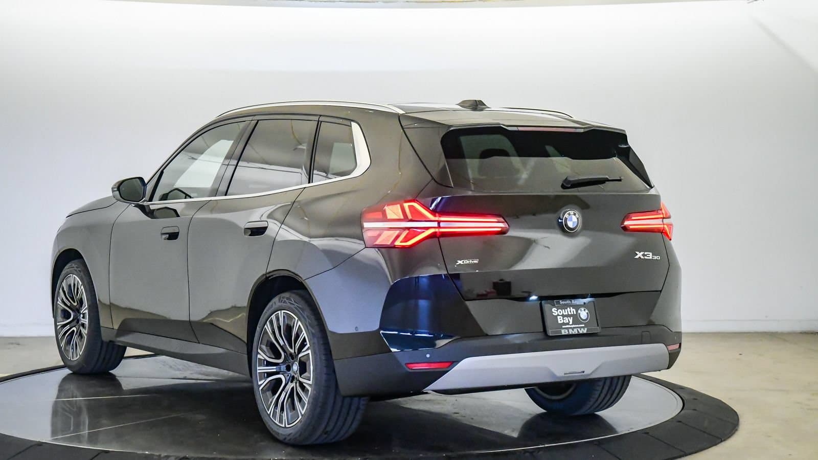 2026 BMW X3 photo 2