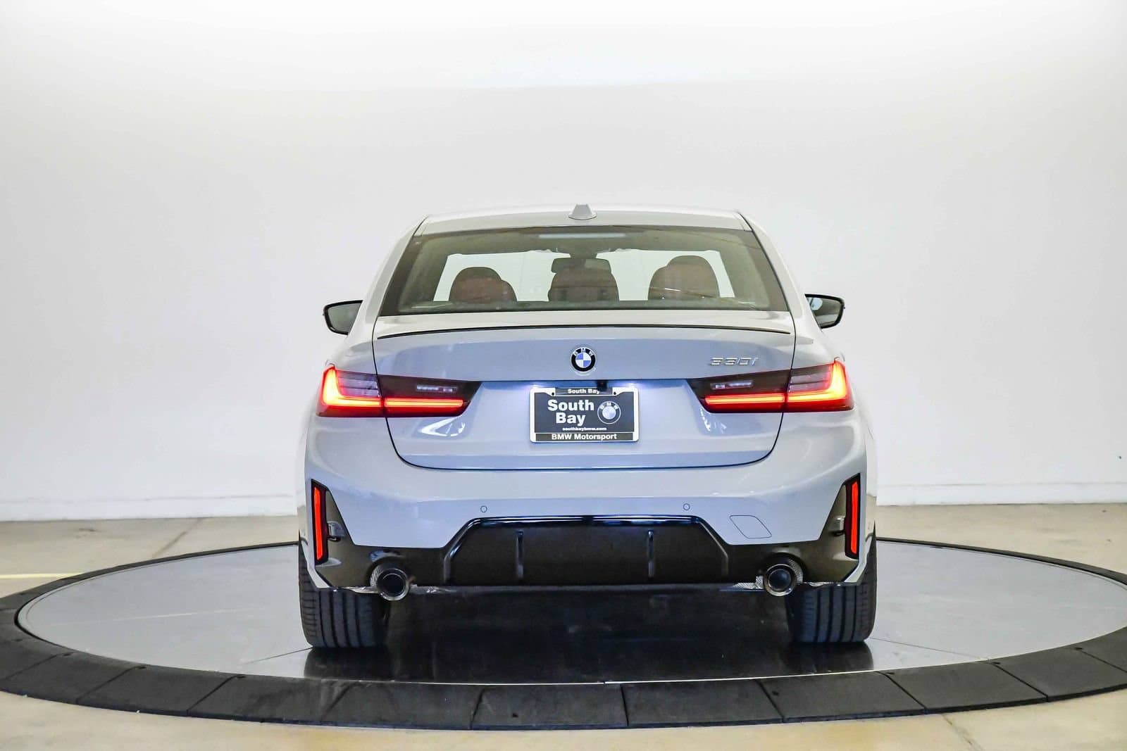 2026 BMW 3 photo 3