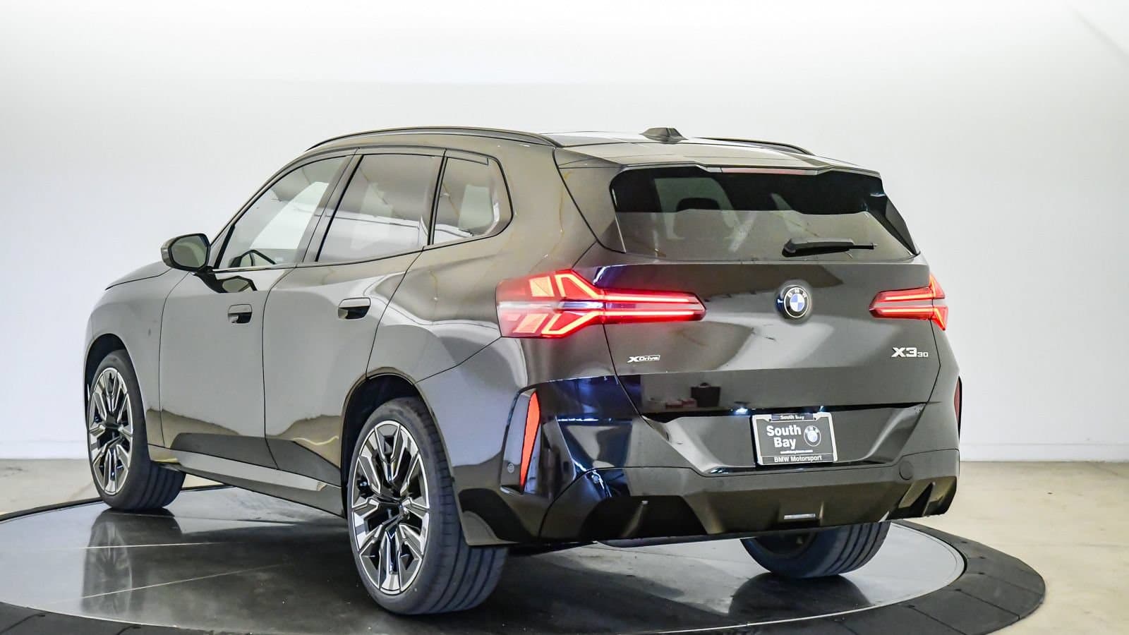 2026 BMW X3 photo 2