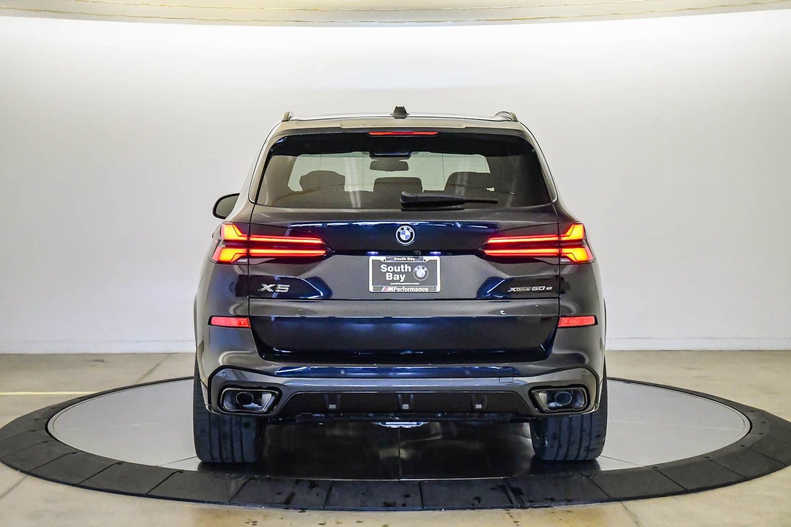 2026 BMW X5 photo 3