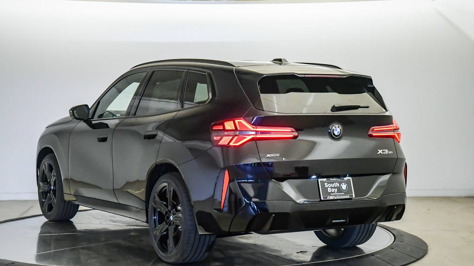 2026 BMW X3 photo 2