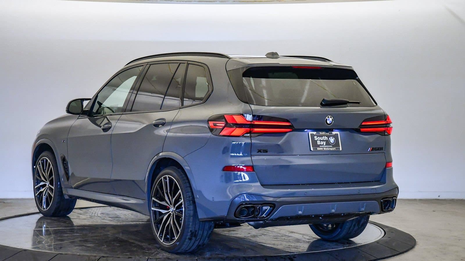 2026 BMW X5 photo 2