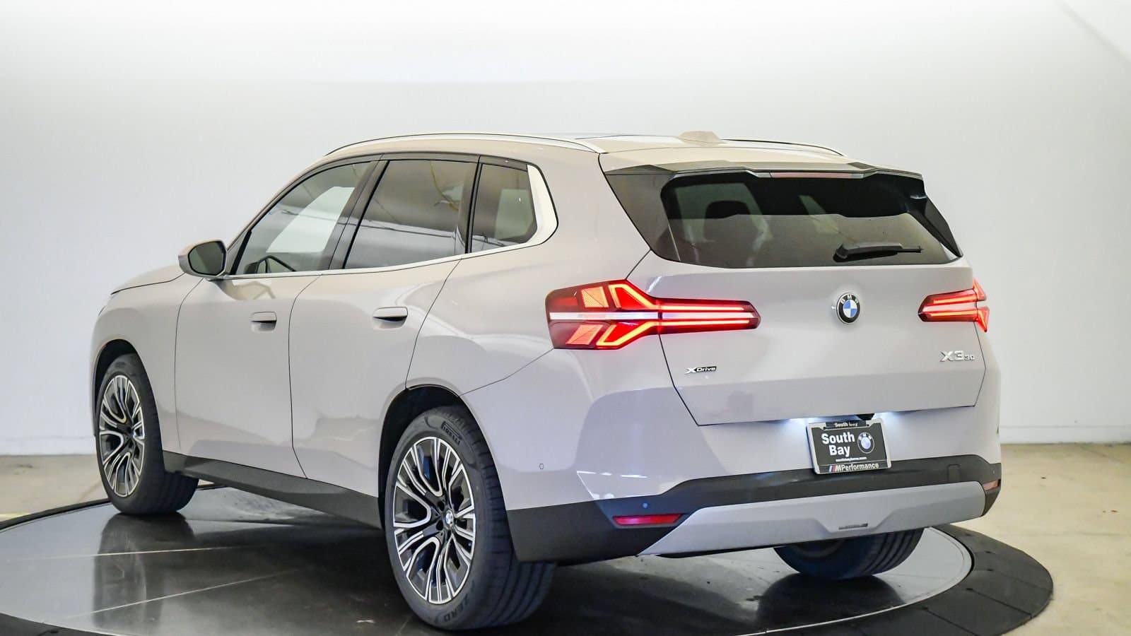 2026 BMW X3 photo 2