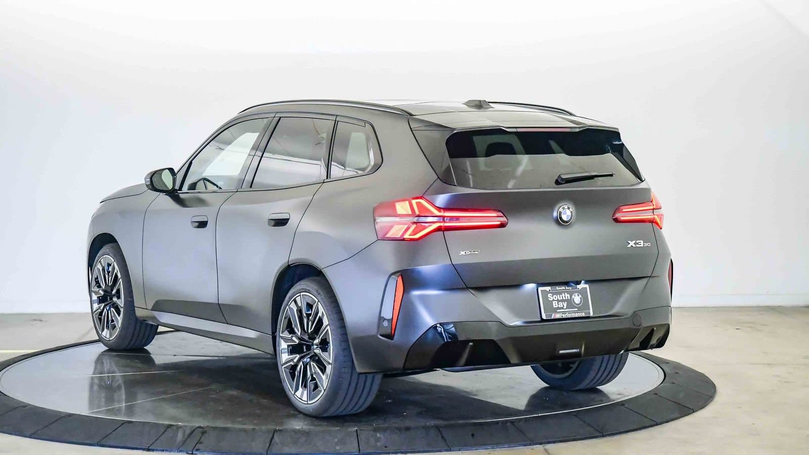 2026 BMW X3 photo 2