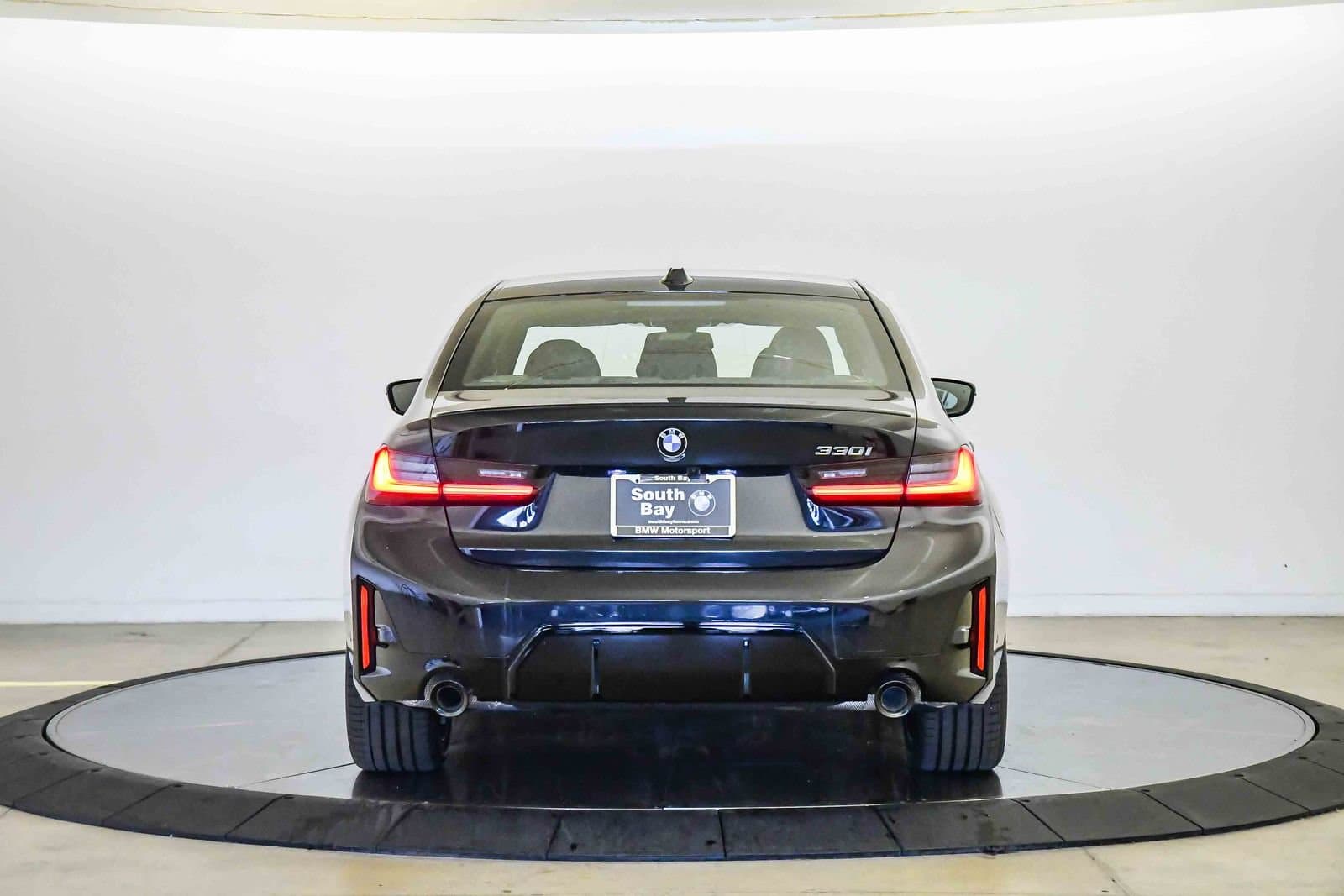 2026 BMW 3 photo 3