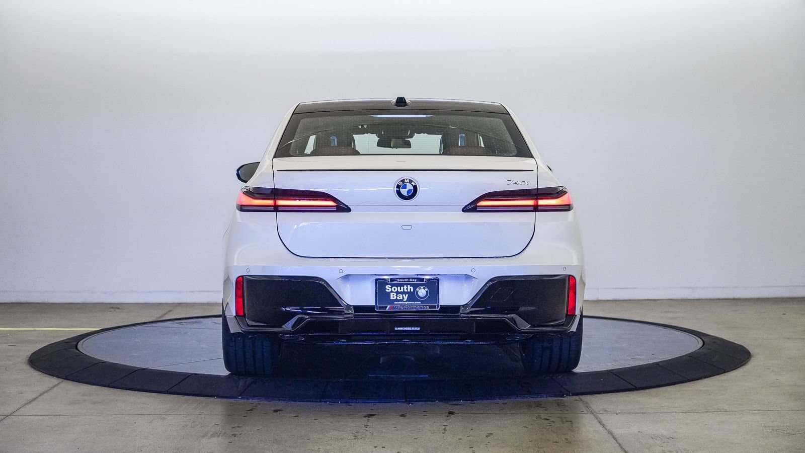 2026 BMW 7 photo 3
