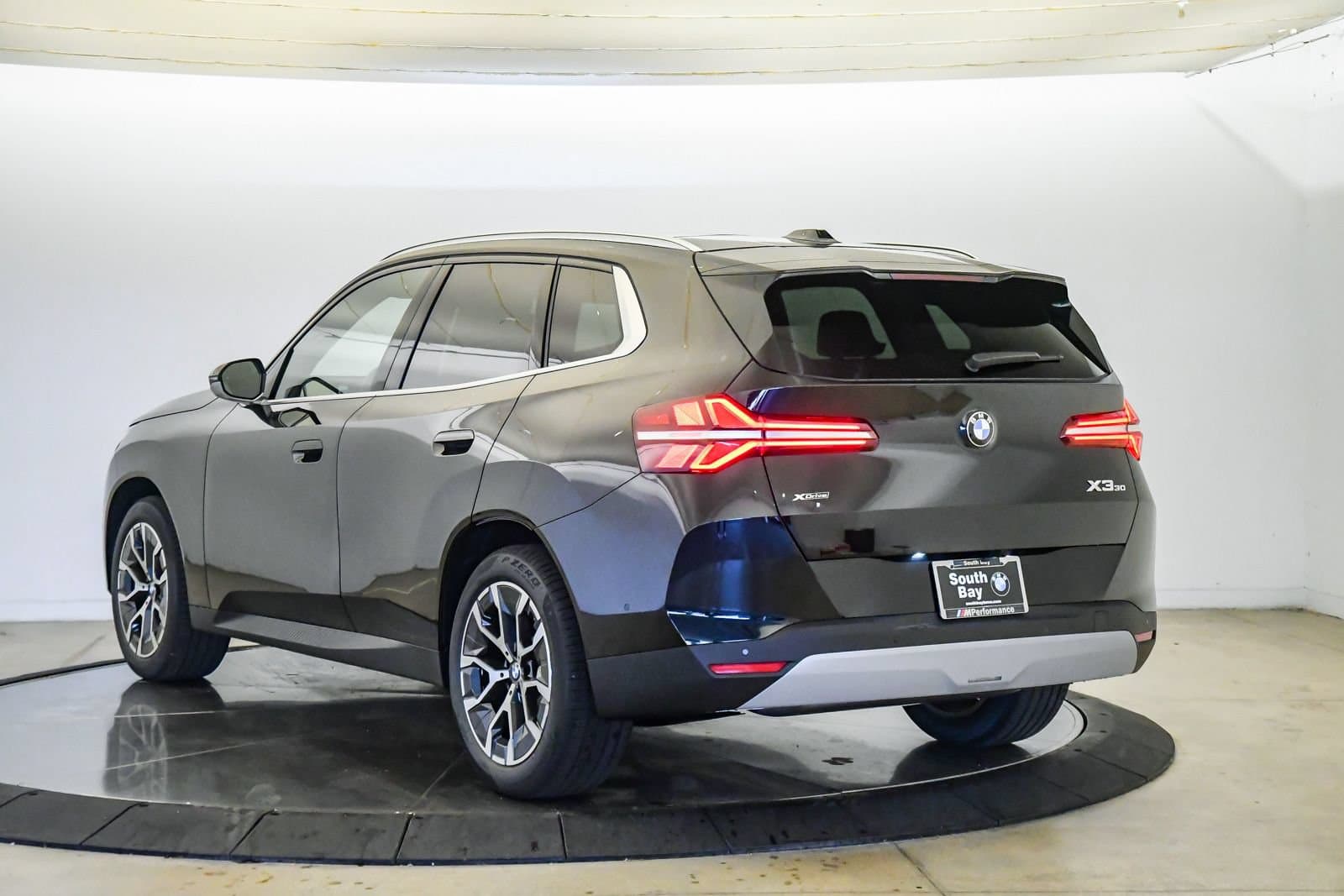 2026 BMW X3 photo 2