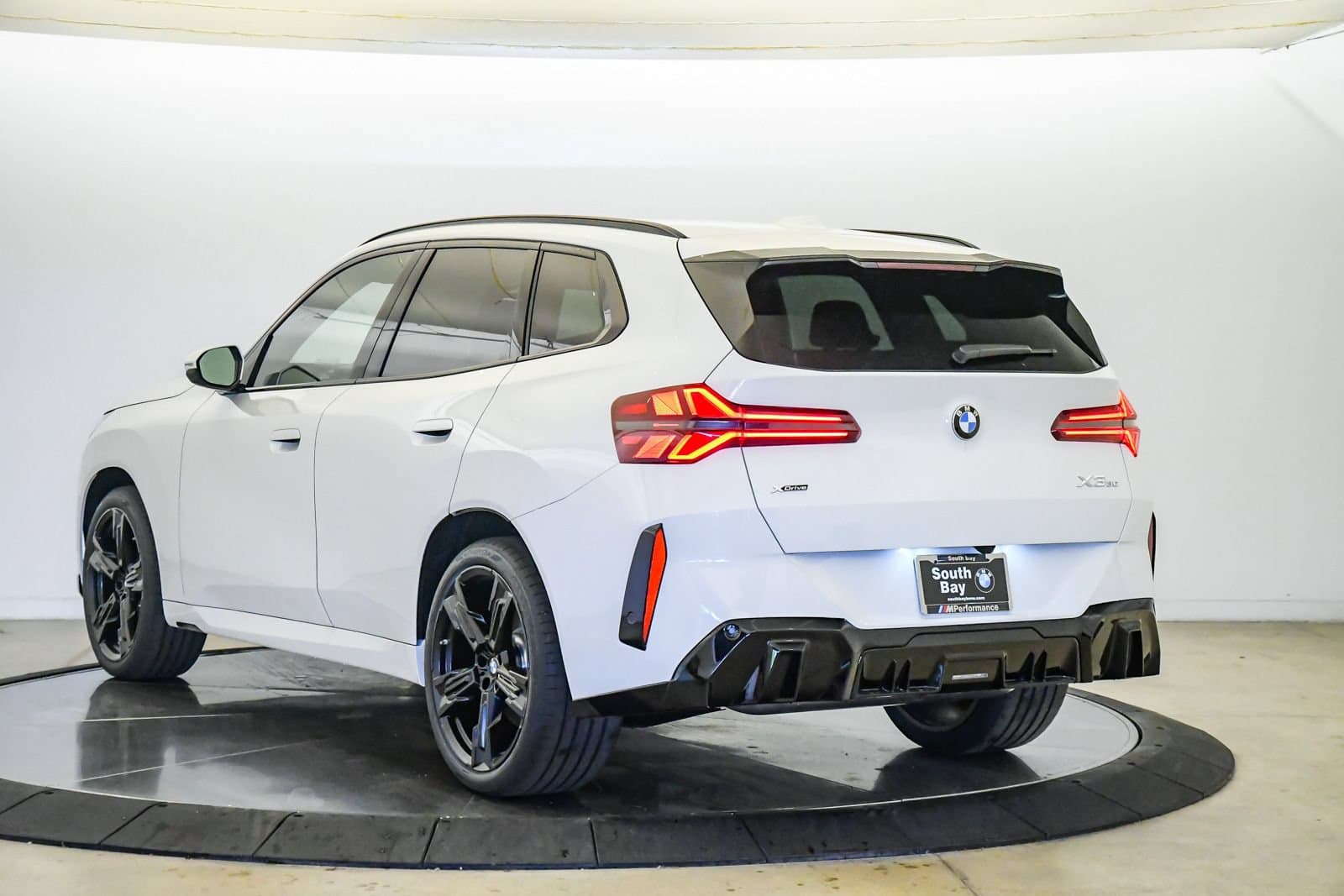 2026 BMW X3 photo 2