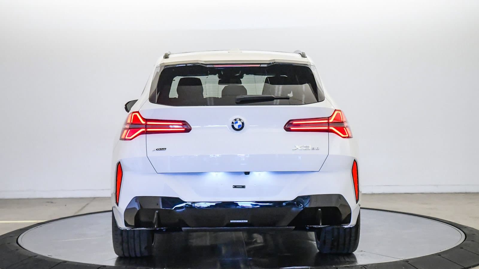 2026 BMW X3 photo 3