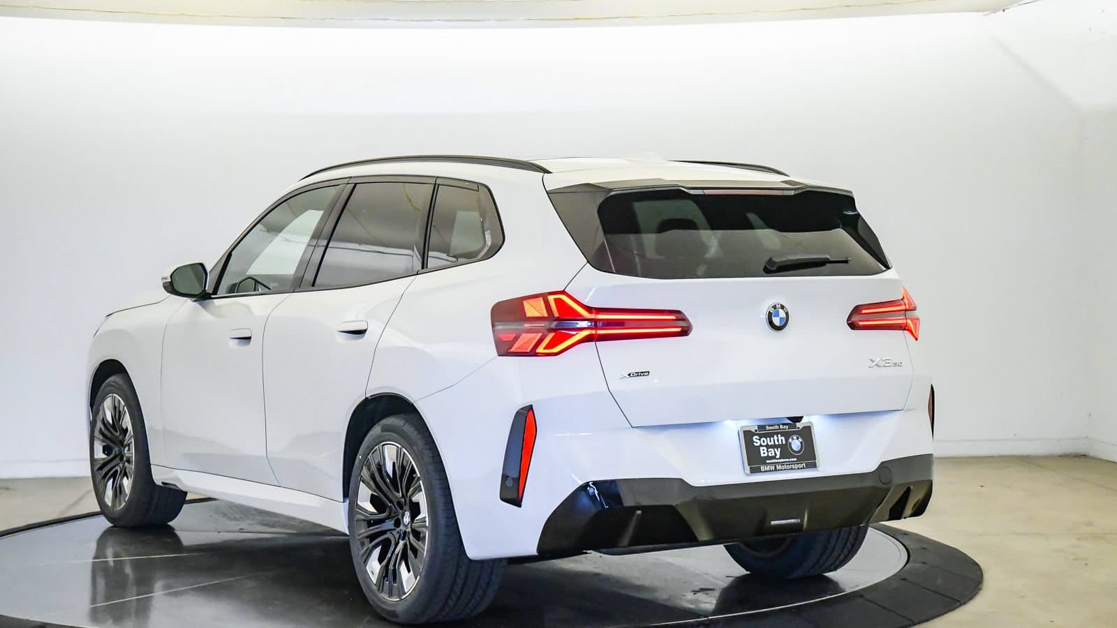 2026 BMW X3 photo 2