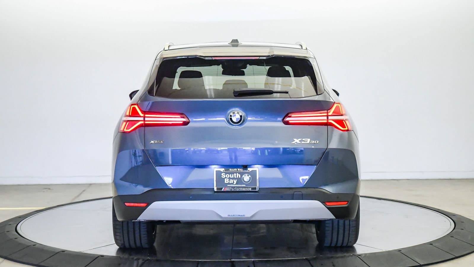2026 BMW X3 photo 3