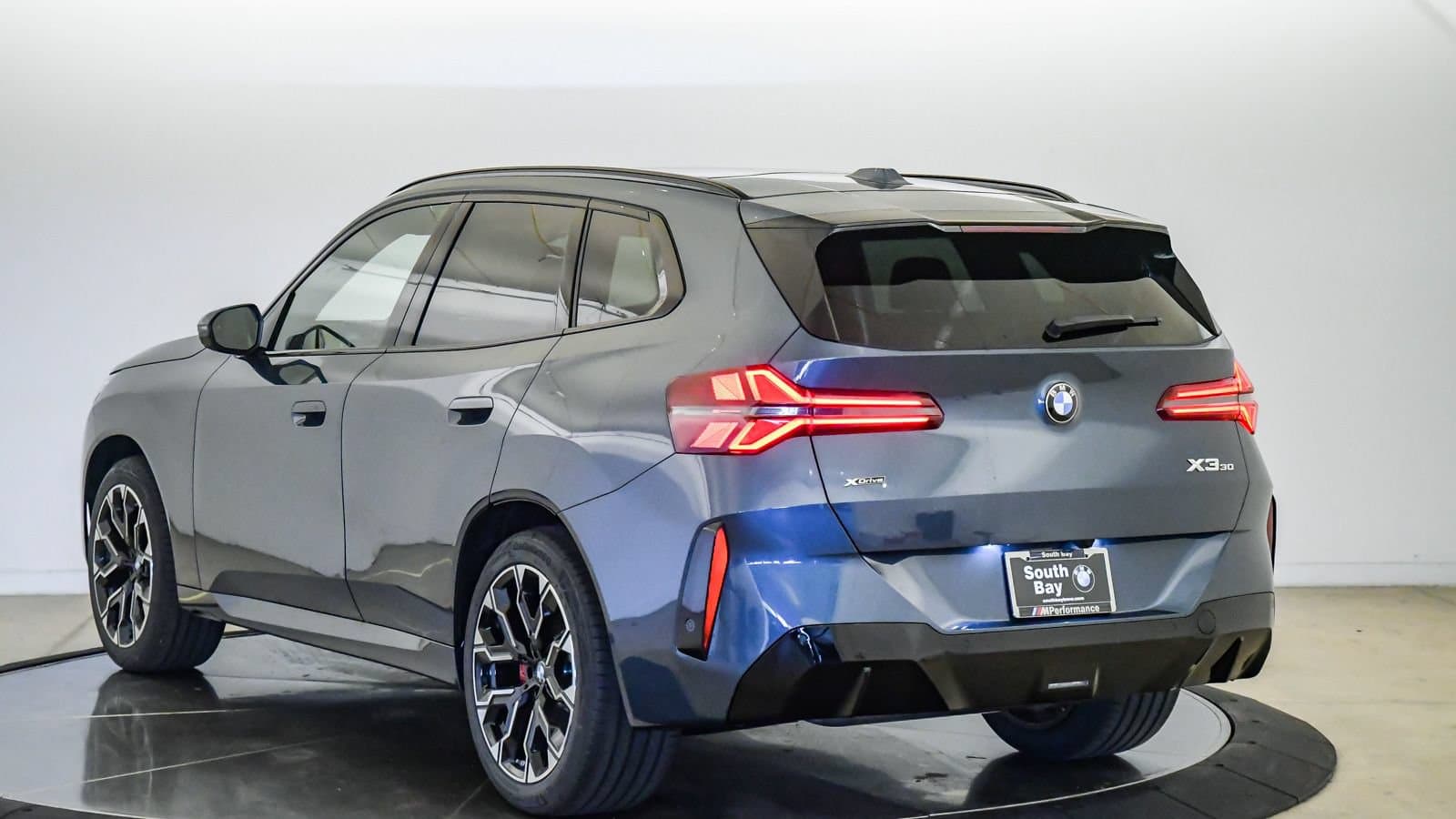 2026 BMW X3 photo 3