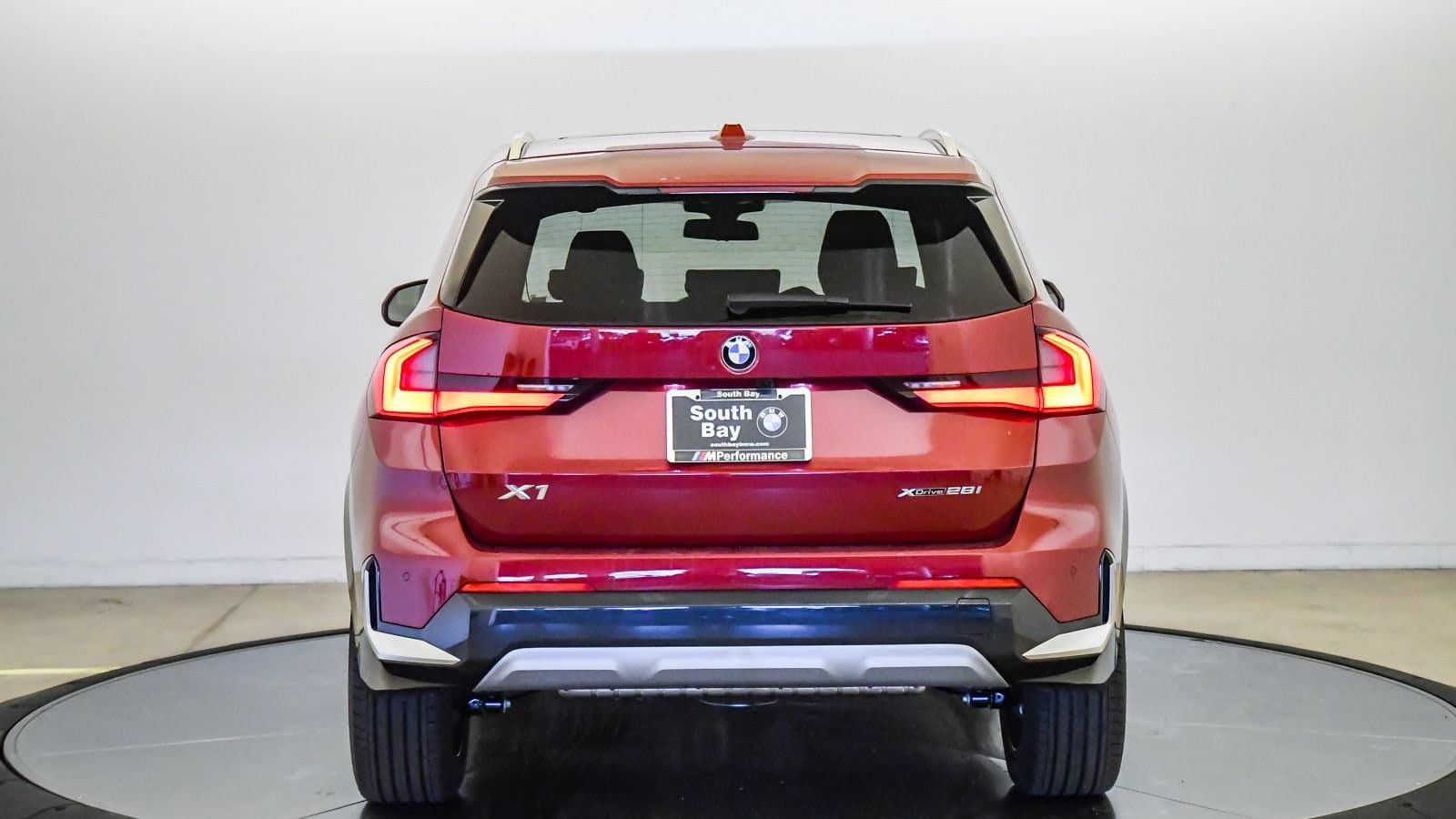 2026 BMW X1 photo 3