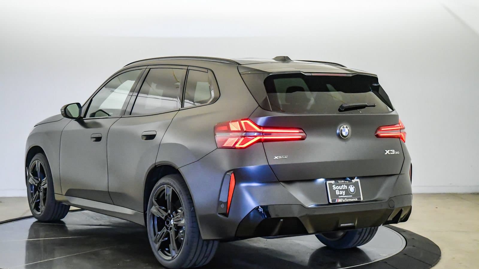 2026 BMW X3 photo 2
