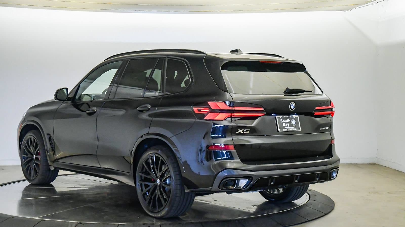 2026 BMW X5 photo 2