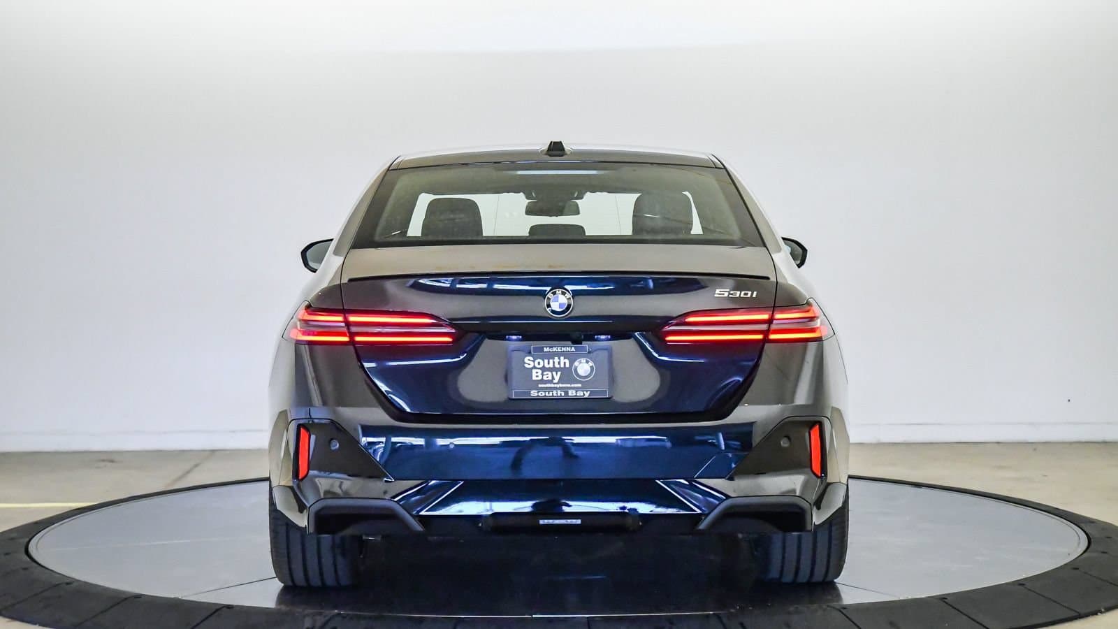 2027 BMW 5 photo 3