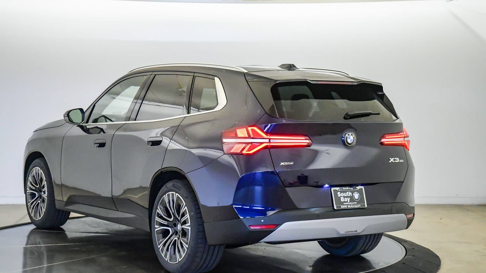 2026 BMW X3 photo 2