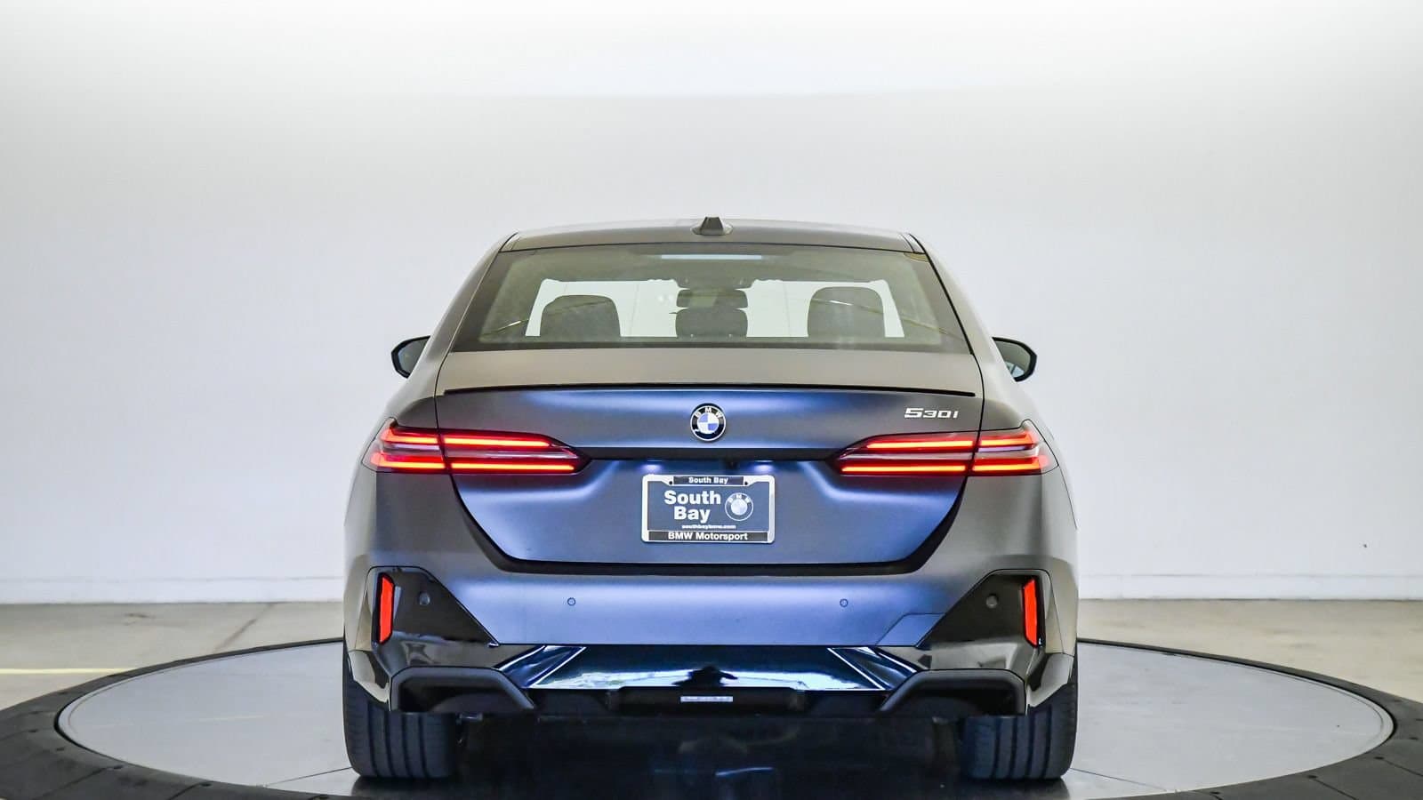 2027 BMW 5 photo 3