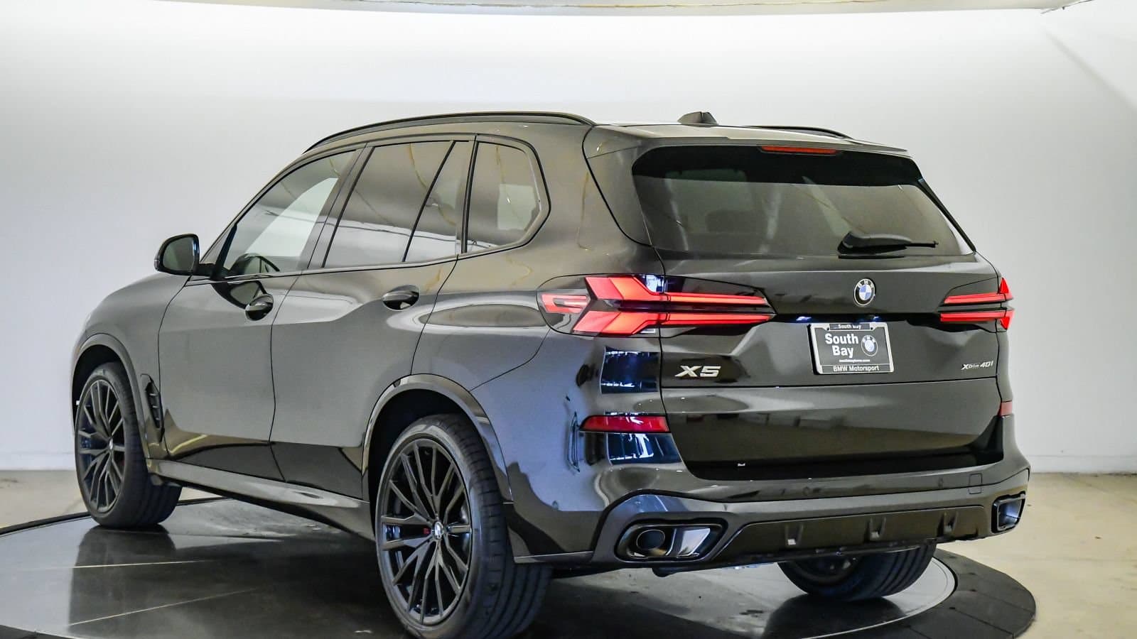 2026 BMW X5 photo 2