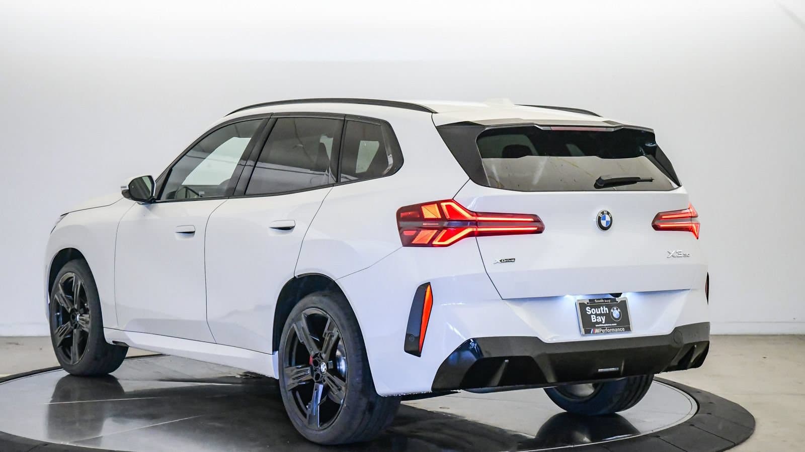 2026 BMW X3 photo 2