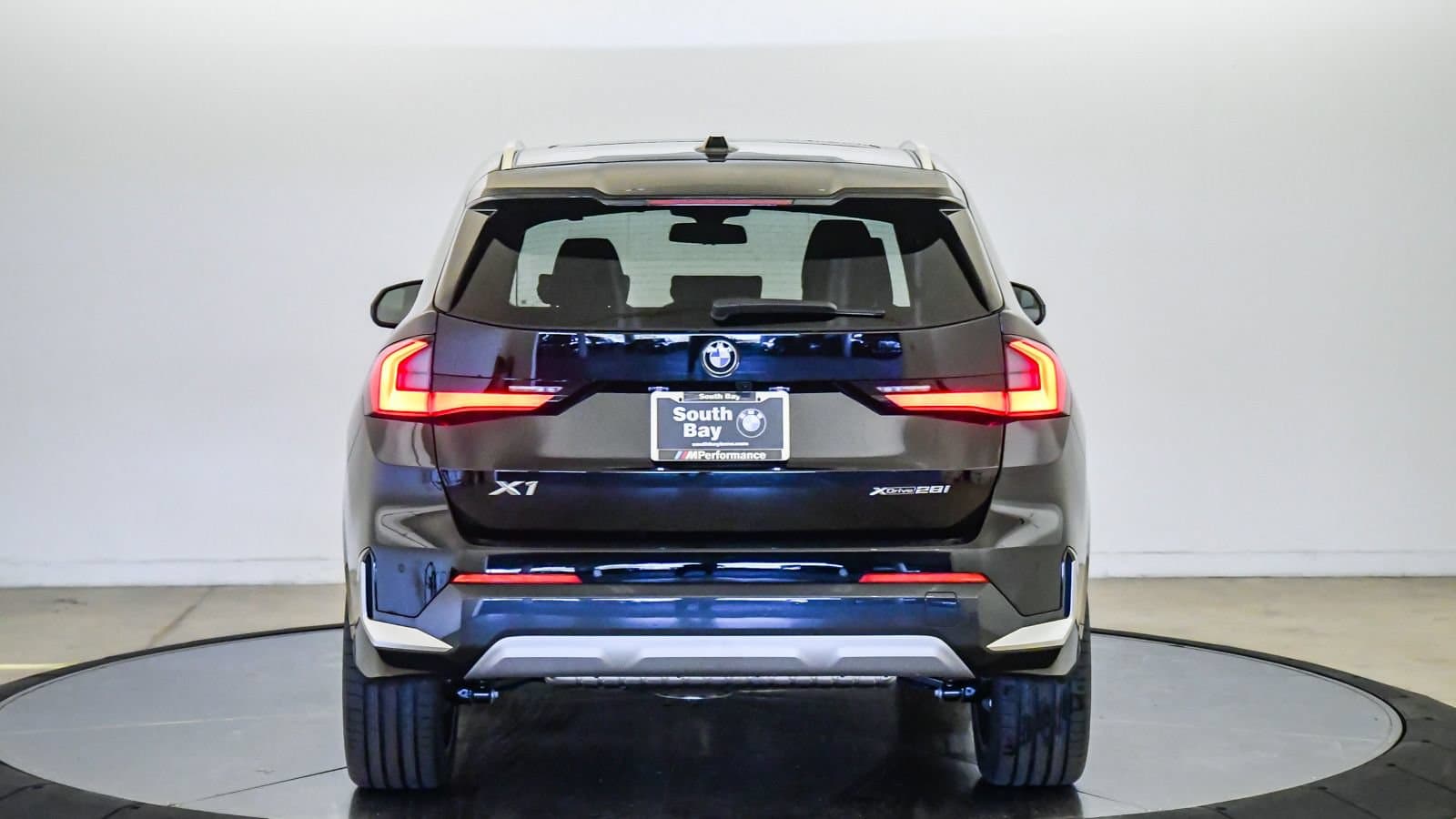 2026 BMW X1 photo 3