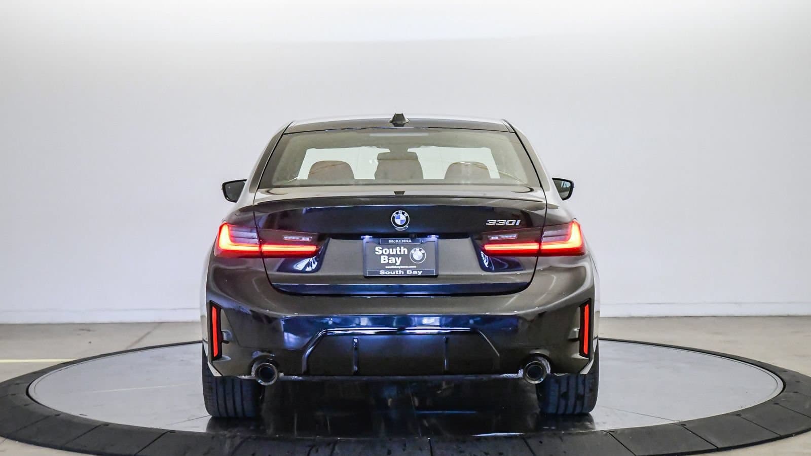 2026 BMW 3 photo 3