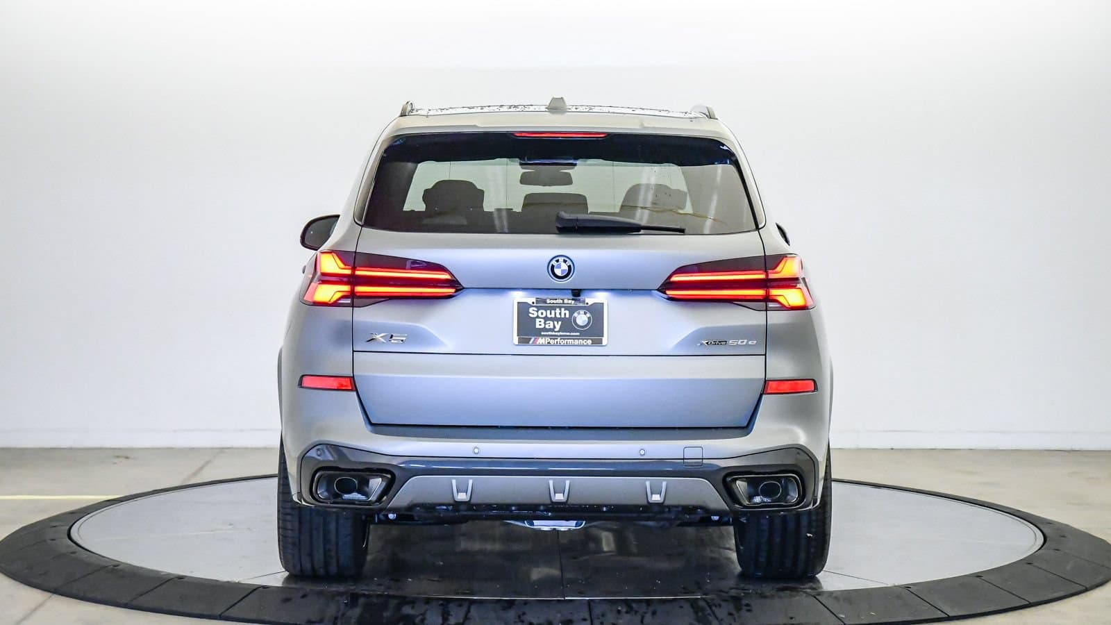 2026 BMW X5 photo 3