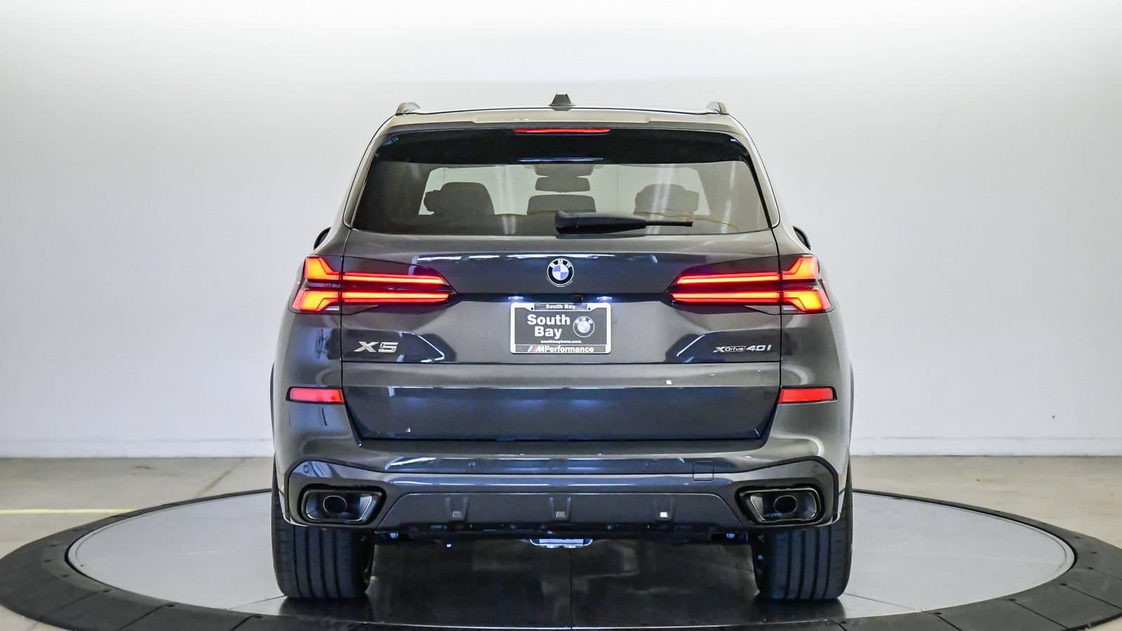 2026 BMW X5 photo 3