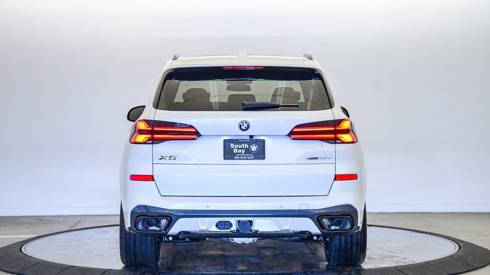 2026 BMW X5 photo 3