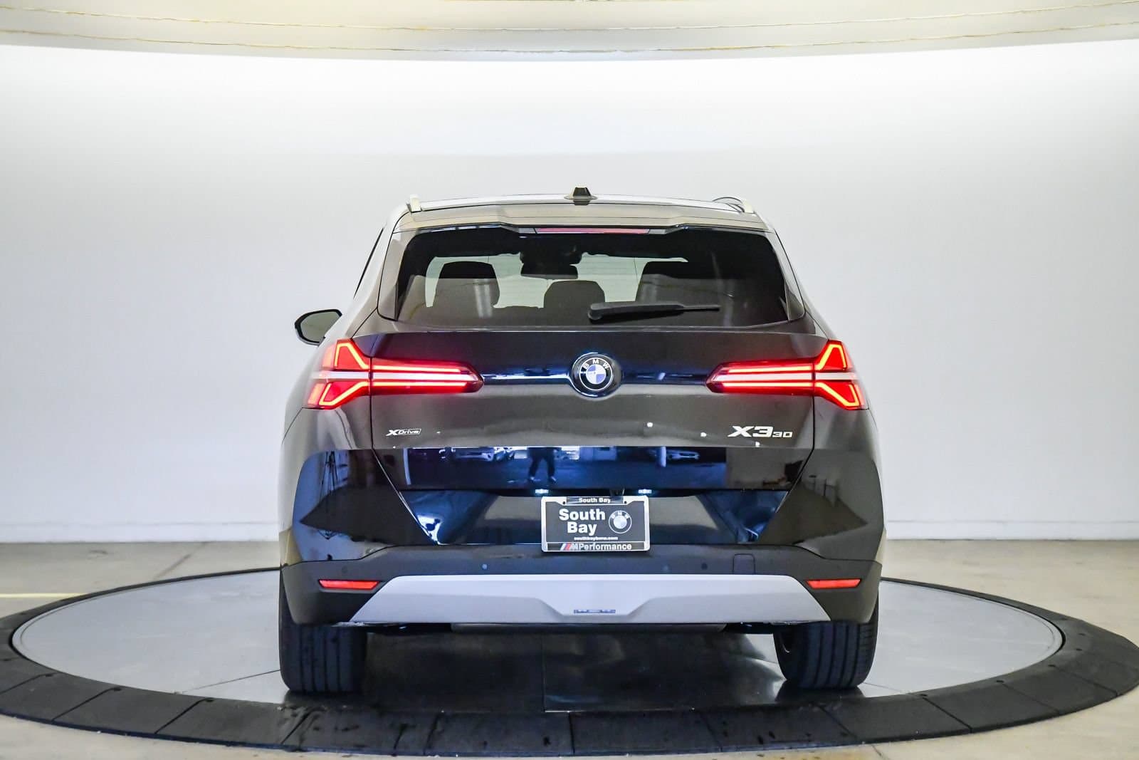 2026 BMW X3 photo 3