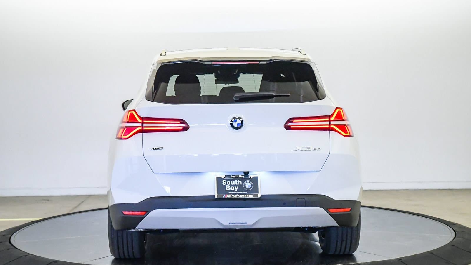 2026 BMW X3 photo 3