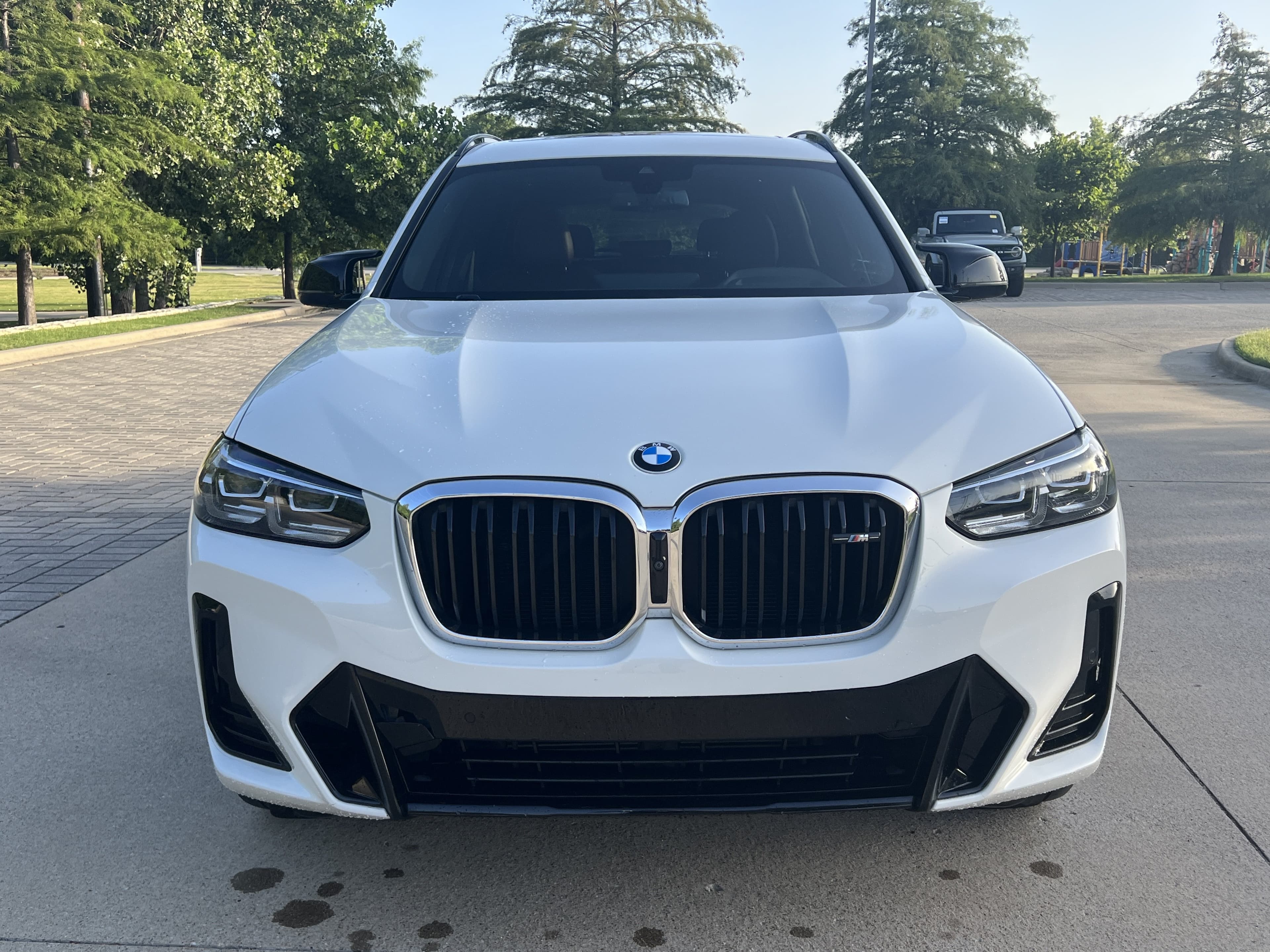 2022 BMW X3 photo 2