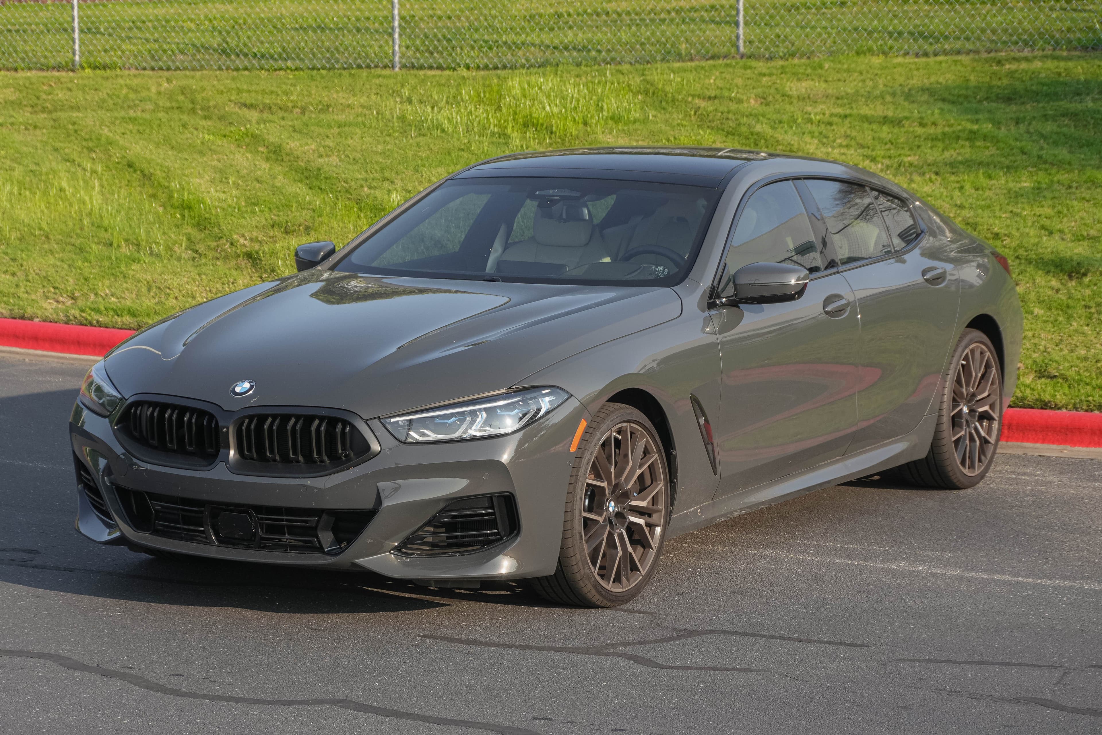 2022 BMW 5 photo 4