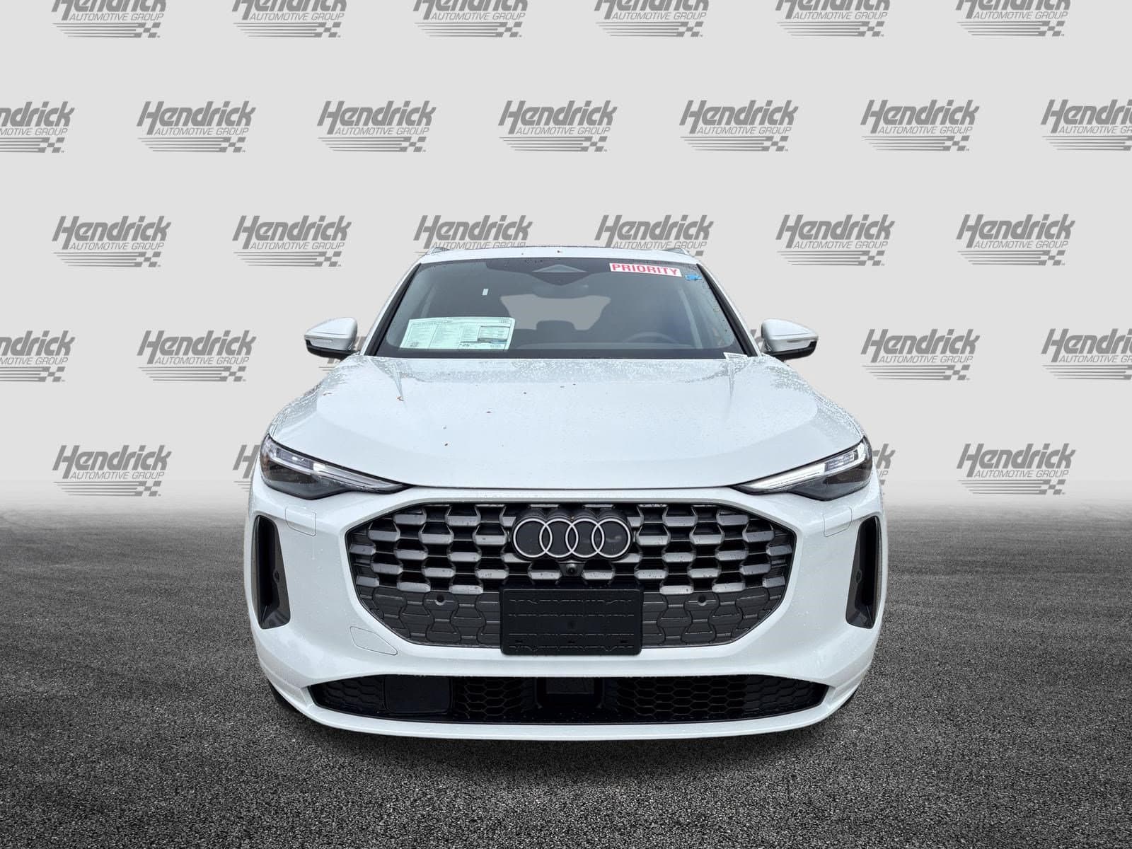2025 Audi Q5 photo 2