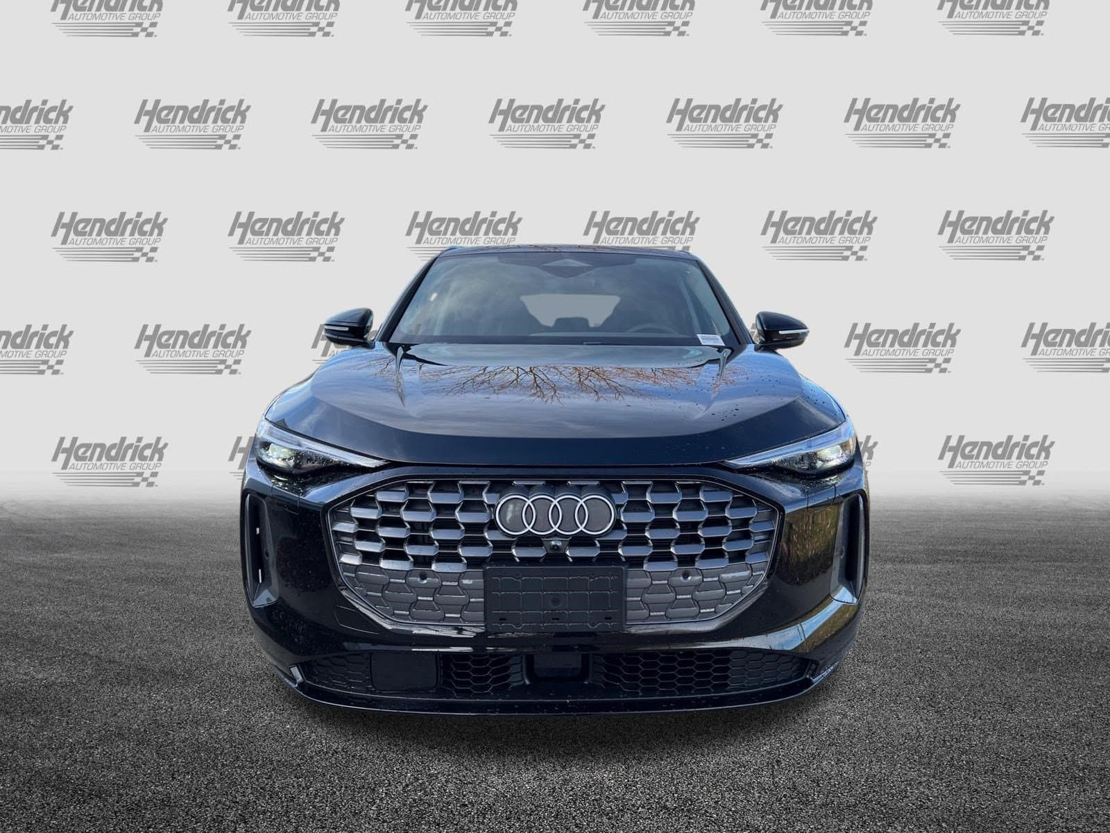 2025 Audi Q5 photo 2