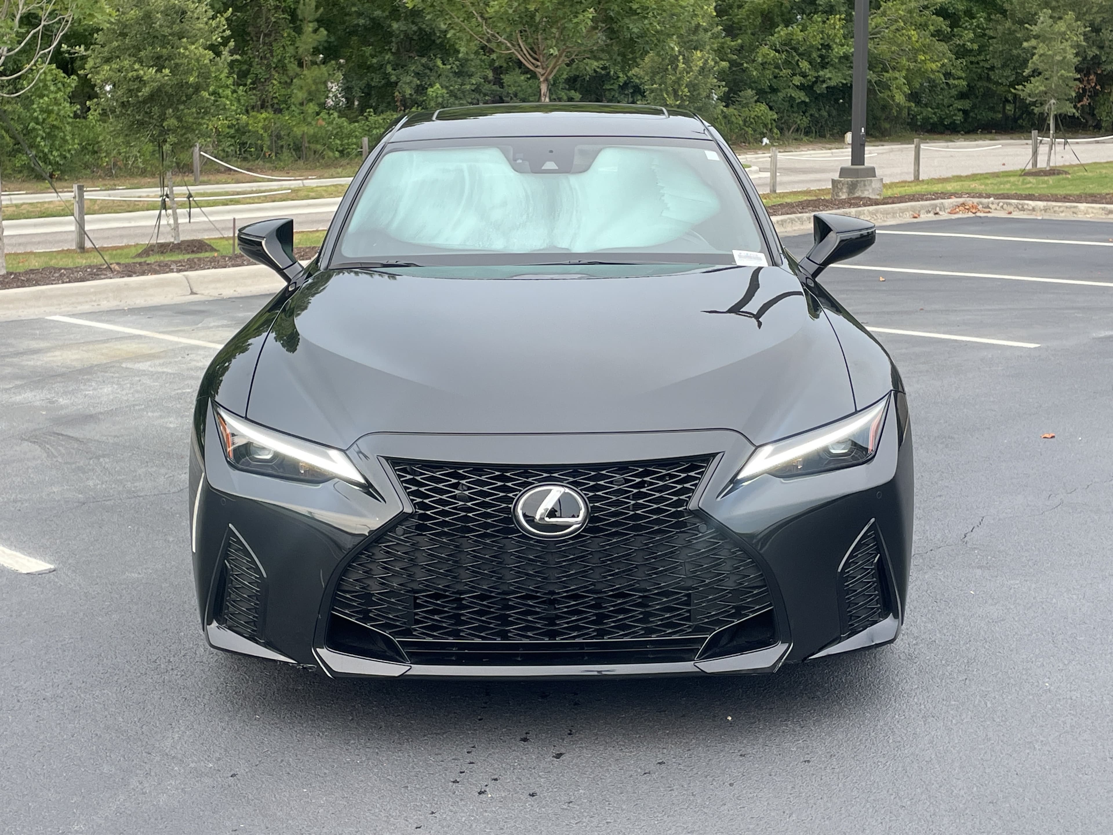 2025 Lexus IS photo 2