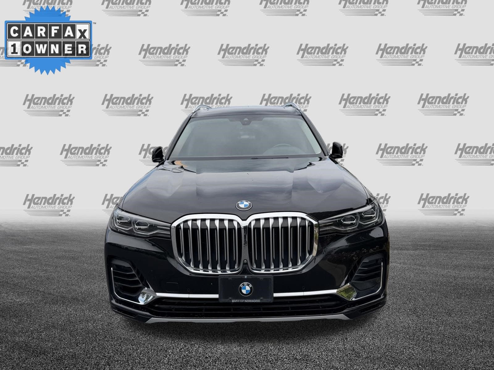 2020 BMW X7 photo 2