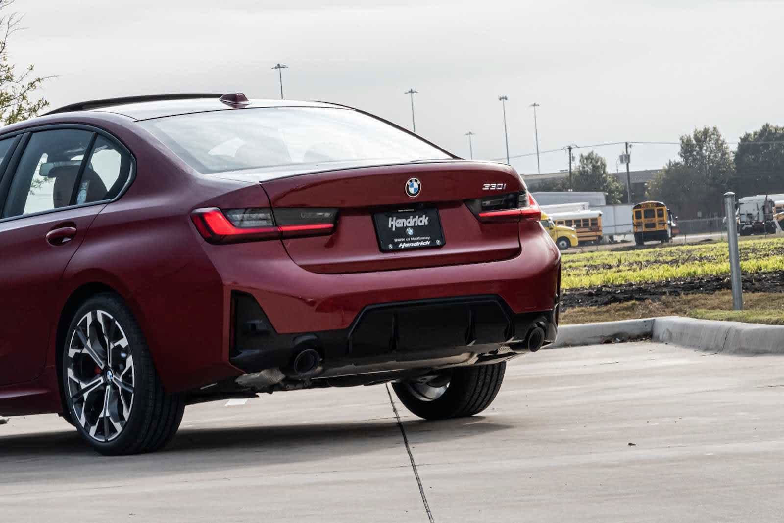 2026 BMW 3 photo 3